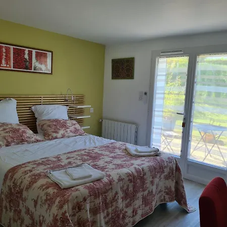 Avec Cuisine Et Grande Piscine Chauffee *