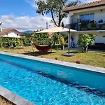 Avec Cuisine Et Grande Piscine Chauffee *