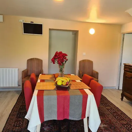 Avec Cuisine Et Grande Piscine Chauffee Apartamento *