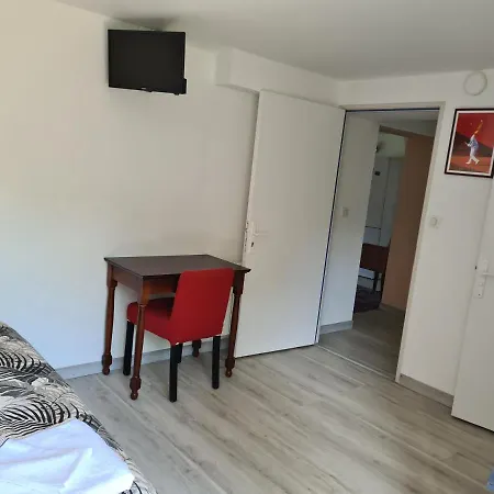 Apartamento Avec Cuisine Et Grande Piscine Chauffee *