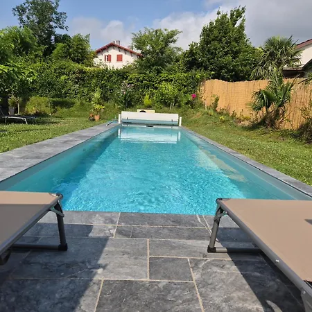 Avec Cuisine Et Grande Piscine Chauffee Apartamento Hendaye