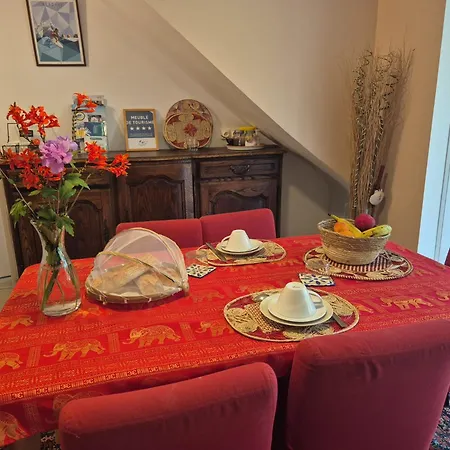 Avec Cuisine Et Grande Piscine Chauffee