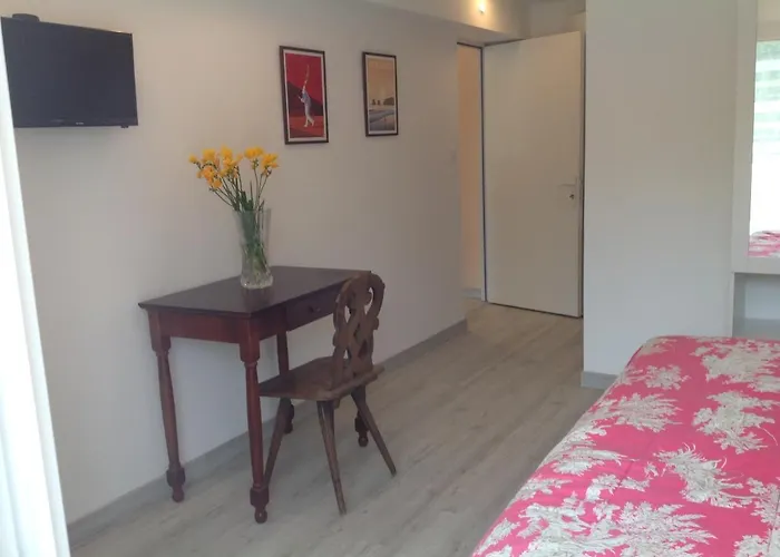 Avec Cuisine Et Grande Piscine Chauffee *