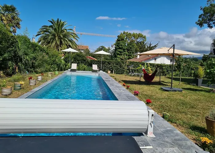 Lejlighed Avec Cuisine Et Grande Piscine Chauffee Hendaye