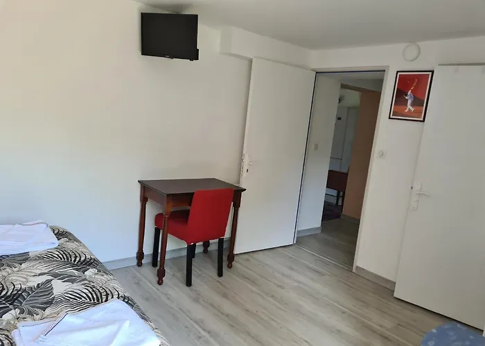 Lejlighed Avec Cuisine Et Grande Piscine Chauffee *