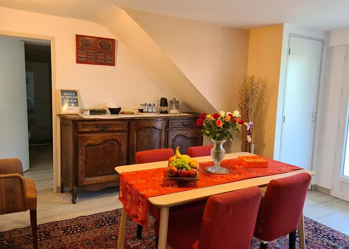 Avec Cuisine Et Grande Piscine Chauffee